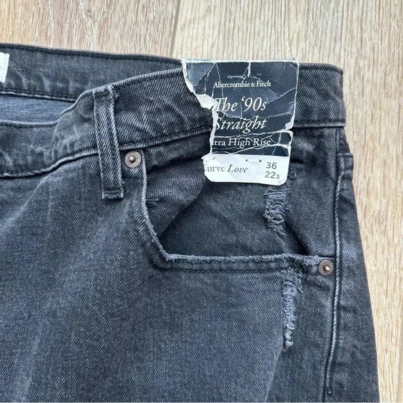 Abercrombie & Fitch Curve Love ‘90s Straight Ultra High Rise Jeans Sz 36/22 NWT - Picture 3 of 9